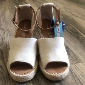 TOMS Wedges